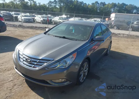 2013 Hyundai Sonata Se z USA, uszkodzony, nr VIN 5NPEC4AC4DH525021